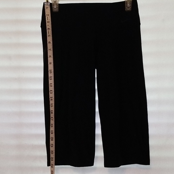 Nike Pants - Nike Dri-Fit capri